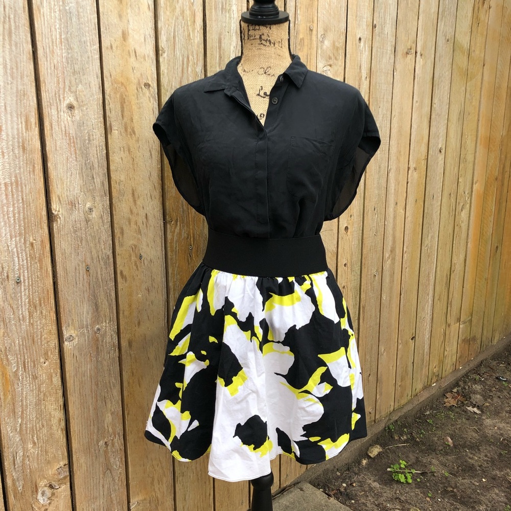 Vibrant Floral Bubble Skirt by Express ☀️